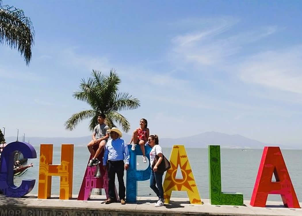 Tour Chapala